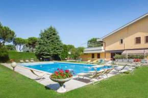Luxury Penthouse/Pool/50m to lake